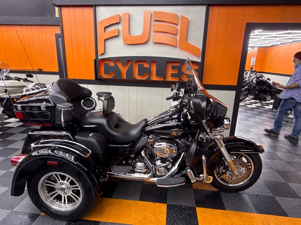 2012 Harley-Davidson FLHTCUTG 