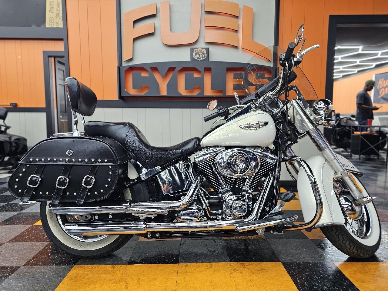 2015 Harley-Davidson FLSTN103 