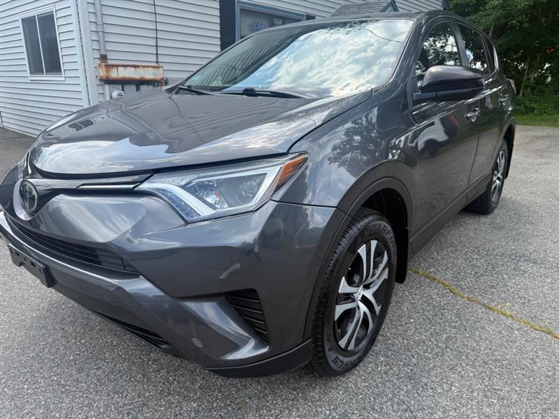 2018 Toyota RAV4 LE AWD