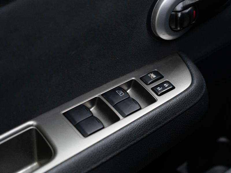 Nissan Versa 1.6 S Plus 2014