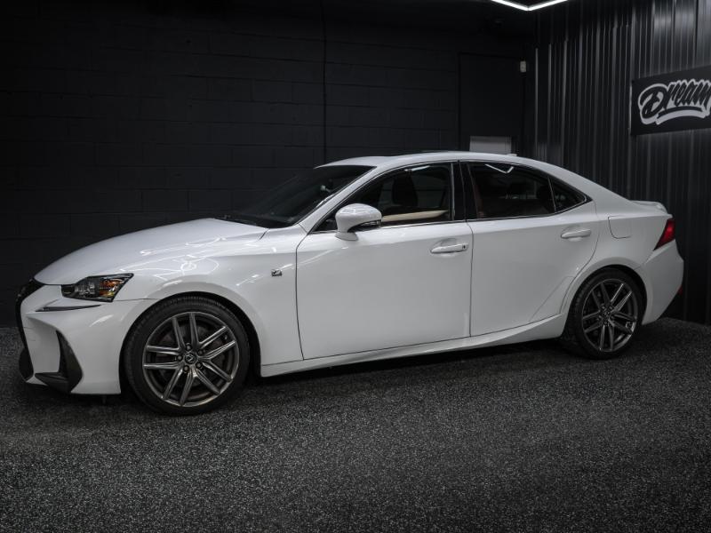 Lexus IS 300 AWD 2017
