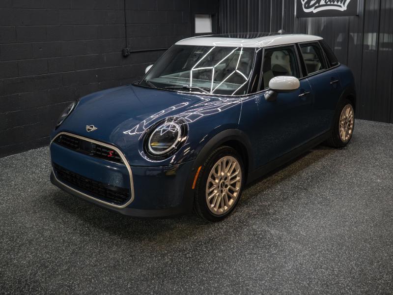 2025 MINI Cooper Signature 4 Door Hatchback