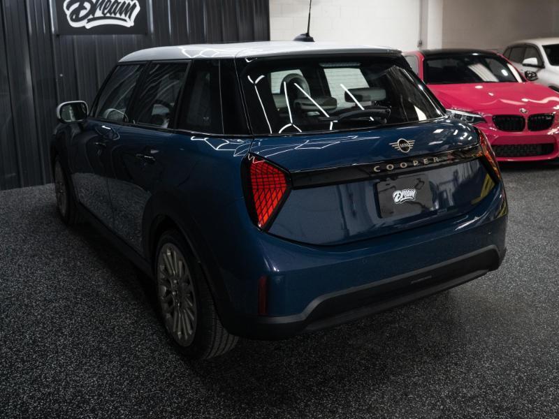 MINI Cooper Signature 4 Door Hatchback 2025