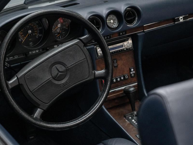 Mercedes-Benz 560 SL coupe 1989