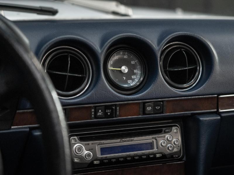 Mercedes-Benz 560 SL coupe 1989