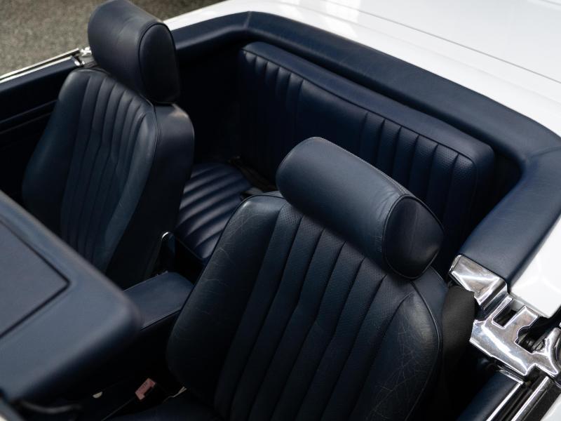 Mercedes-Benz 560 SL coupe 1989