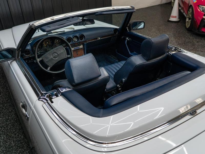 Mercedes-Benz 560 SL coupe 1989