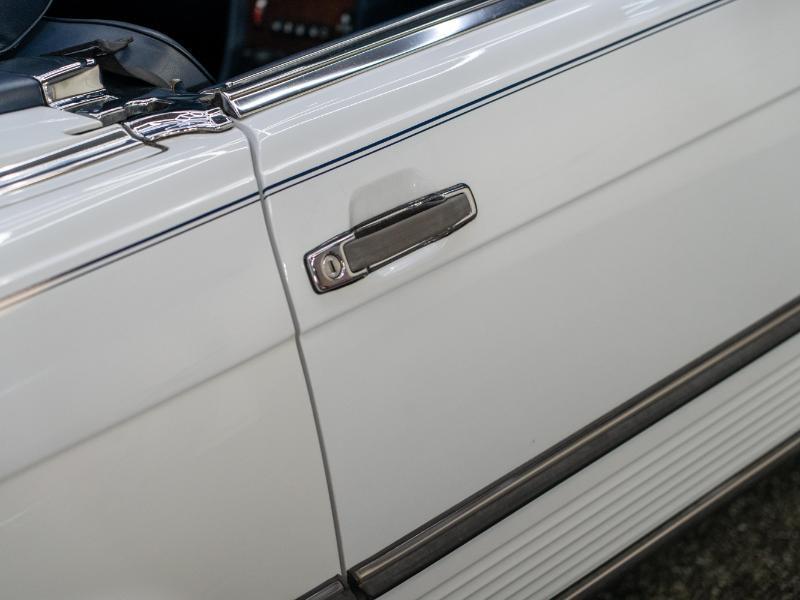 Mercedes-Benz 560 SL coupe 1989