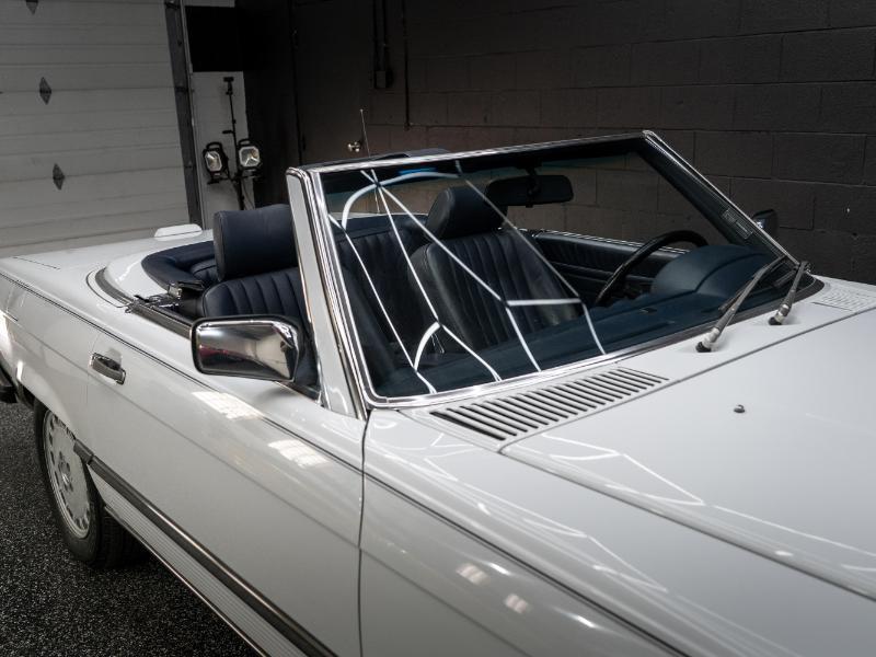 Mercedes-Benz 560 SL coupe 1989