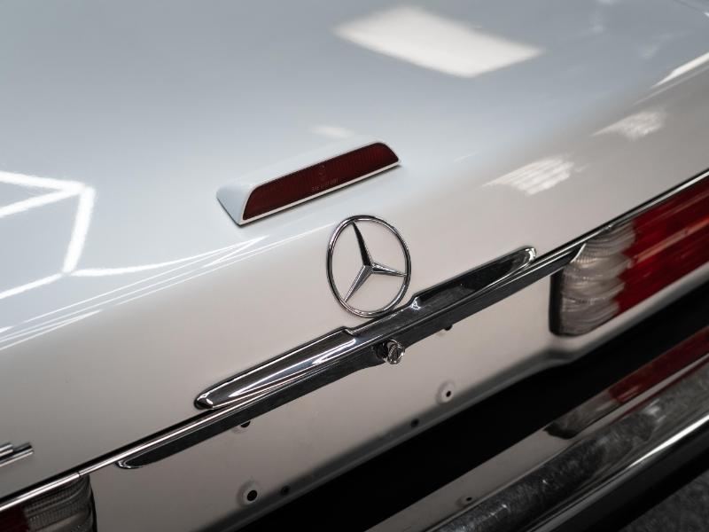 Mercedes-Benz 560 SL coupe 1989