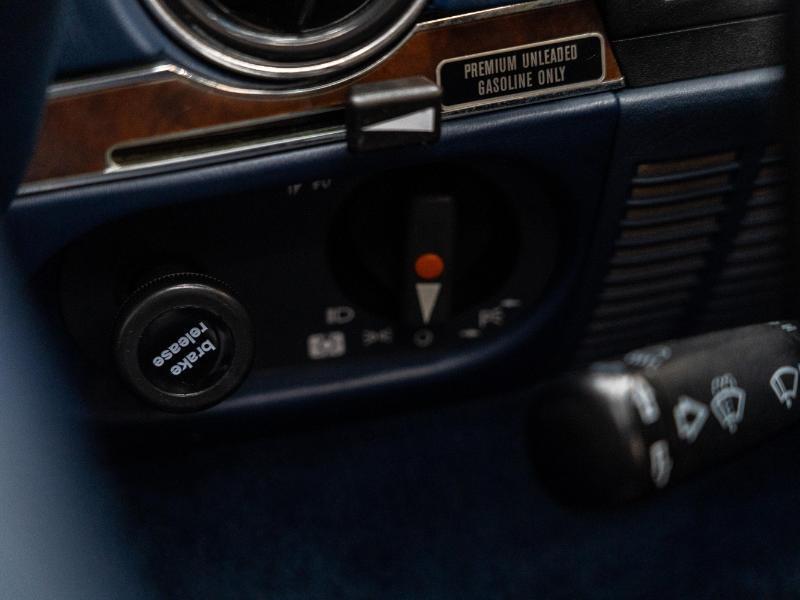 Mercedes-Benz 560 SL coupe 1989