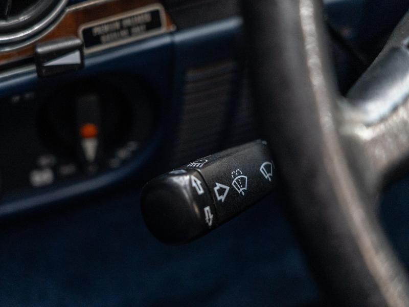 Mercedes-Benz 560 SL coupe 1989