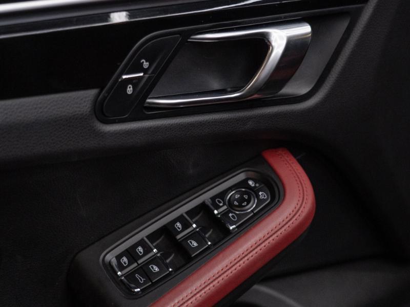 Porsche Macan Base 2017