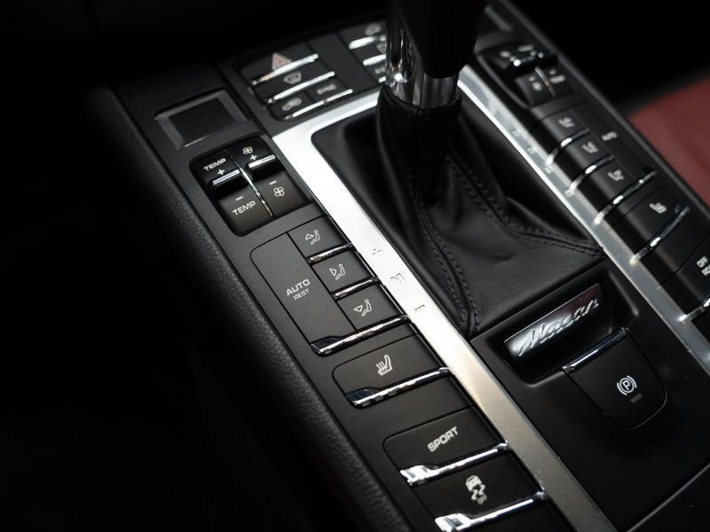 Porsche Macan Base 2017