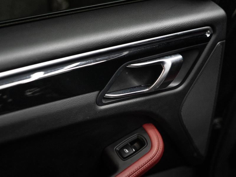 Porsche Macan Base 2017