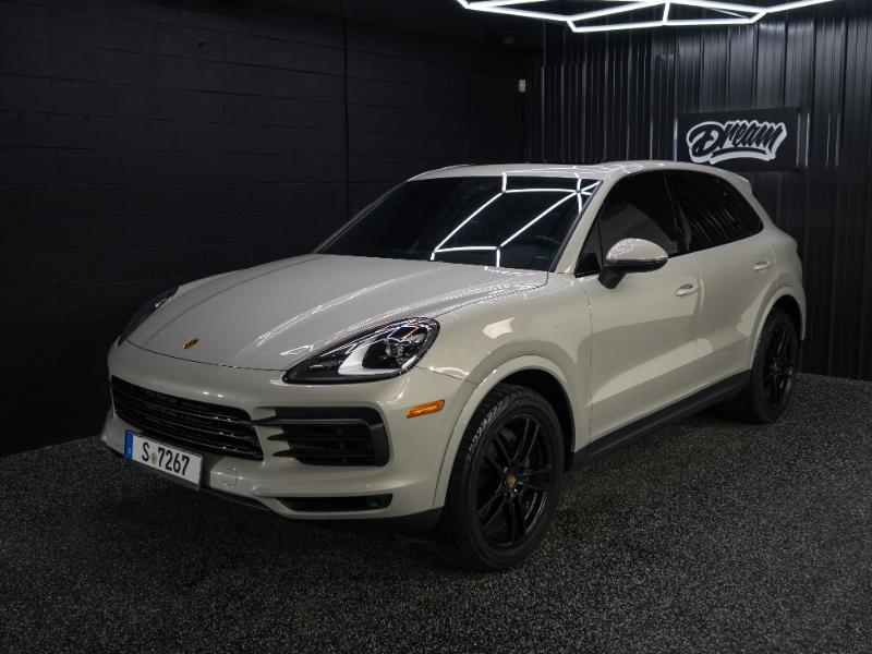 Porsche Cayenne Base 2020