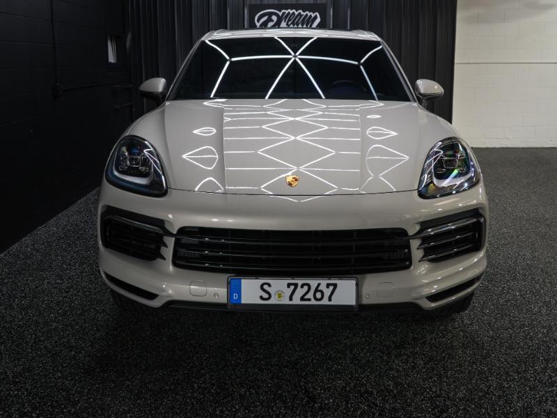 Porsche Cayenne Base 2020