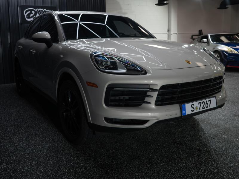 Porsche Cayenne Base 2020