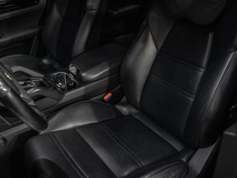 Porsche Cayenne Base 2020