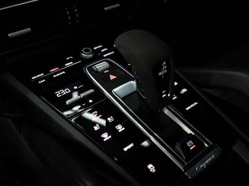 Porsche Cayenne Base 2020