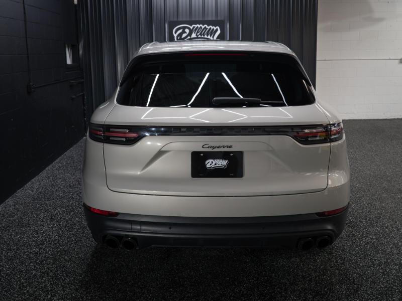 Porsche Cayenne Base 2020