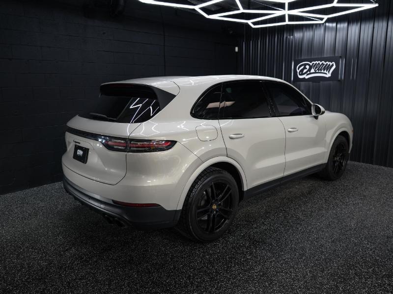 Porsche Cayenne Base 2020