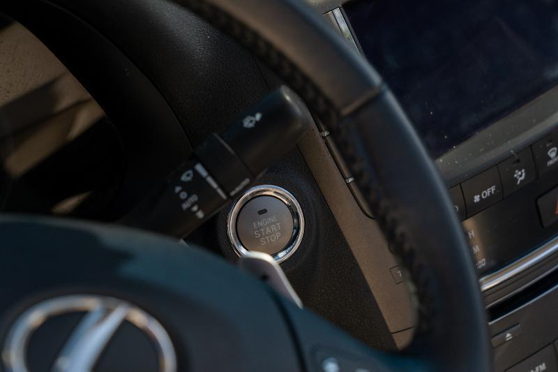 Lexus IS C IS 250C 2010