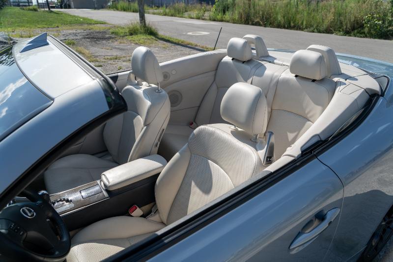 Lexus IS C IS 250C 2010