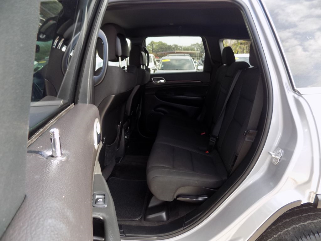 Jeep Grand Cherokee Laredo 2WD 2018