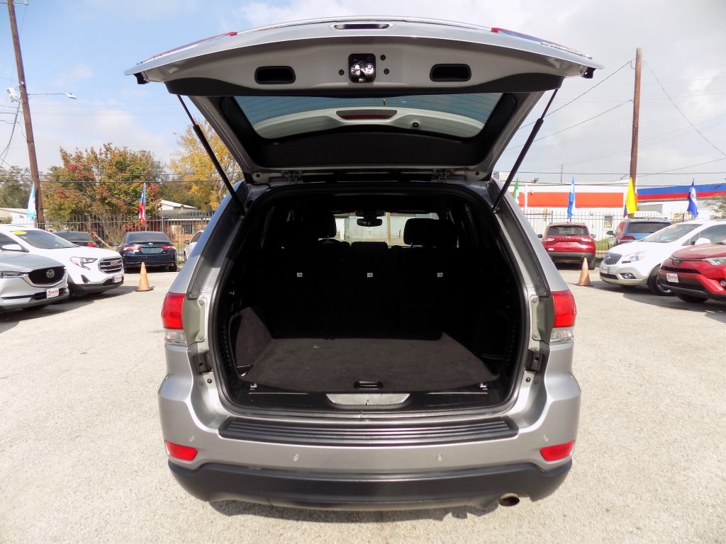 Jeep Grand Cherokee Laredo 2WD 2018