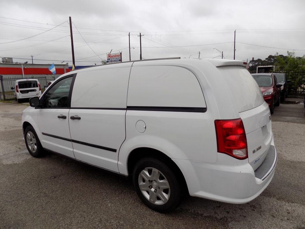 RAM Cargo Van Base 2013