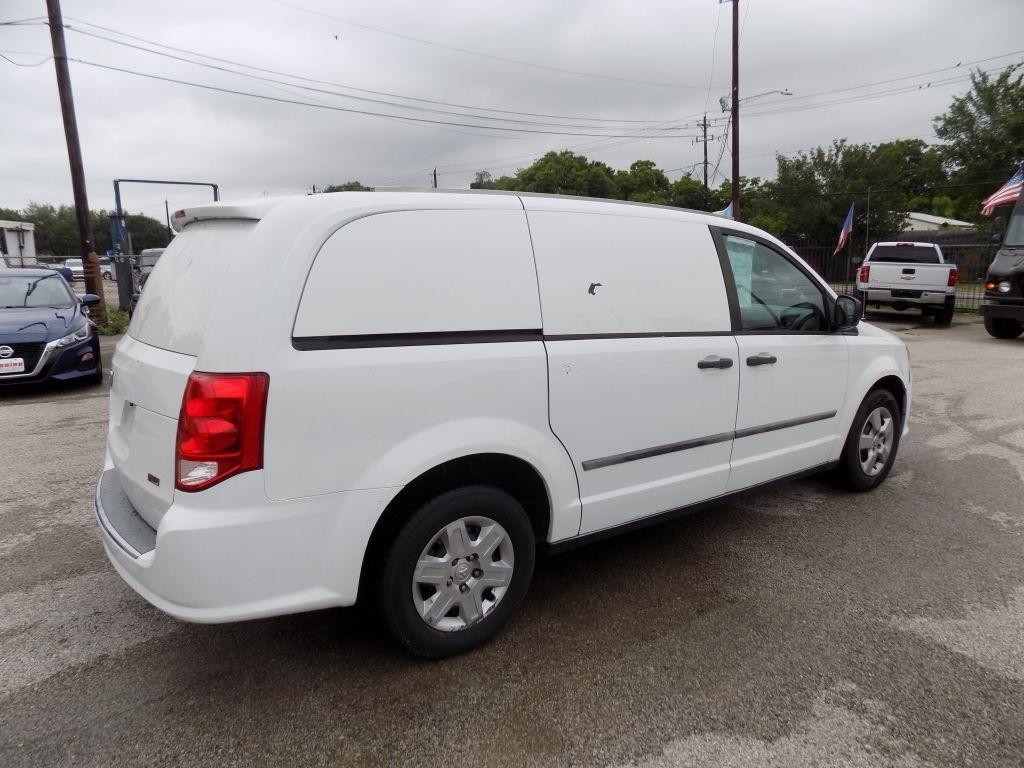 RAM Cargo Van Base 2013