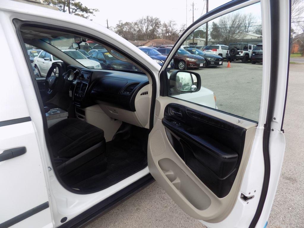 RAM Cargo Van Base 2013