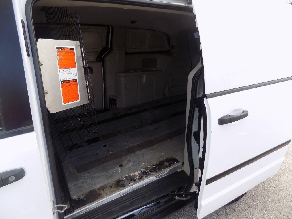 RAM Cargo Van Base 2013