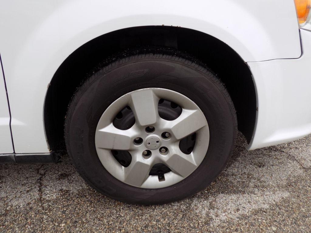 RAM Cargo Van Base 2013