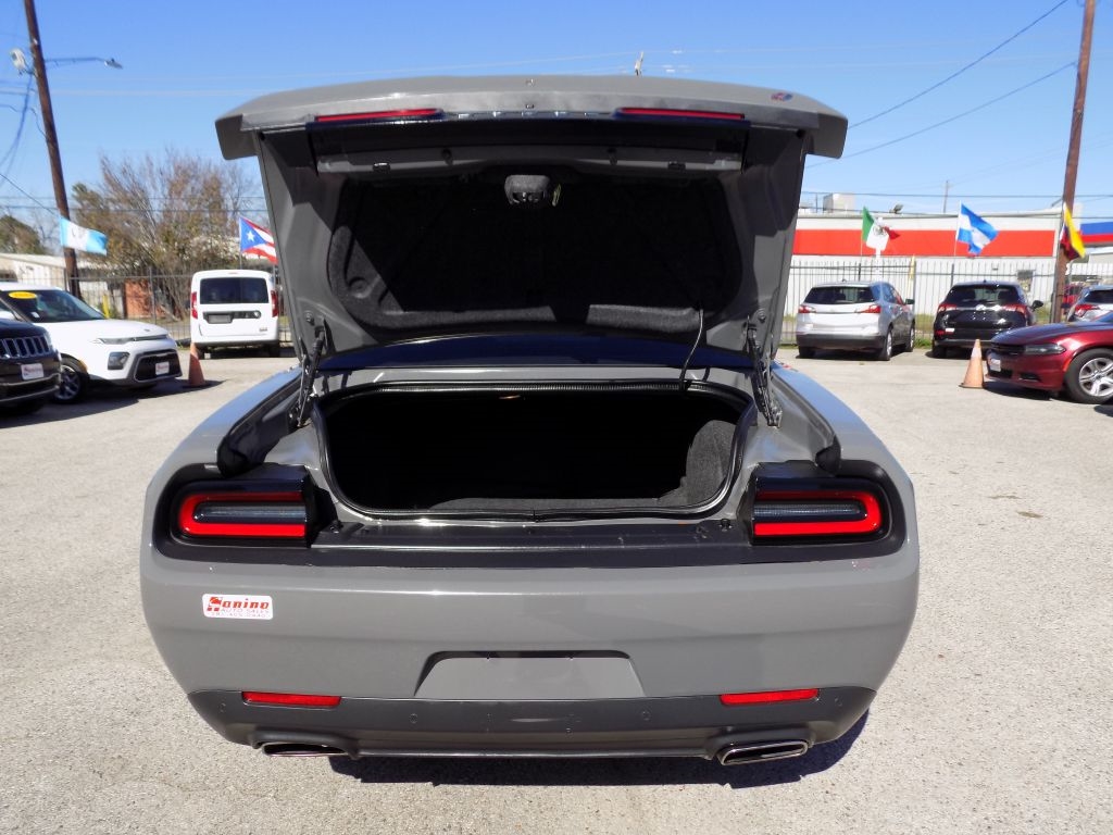 Dodge Challenger SXT AWD 2019