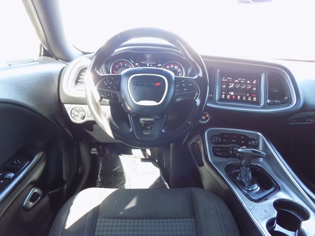 Dodge Challenger SXT AWD 2019