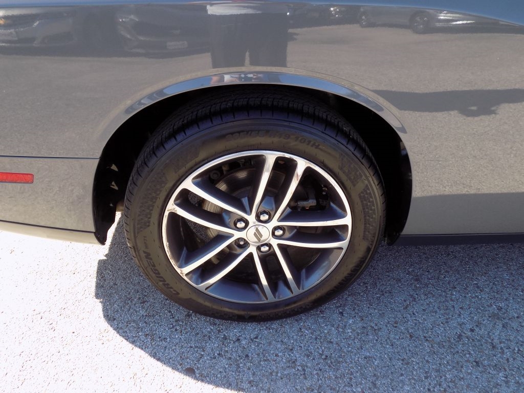Dodge Challenger SXT AWD 2019
