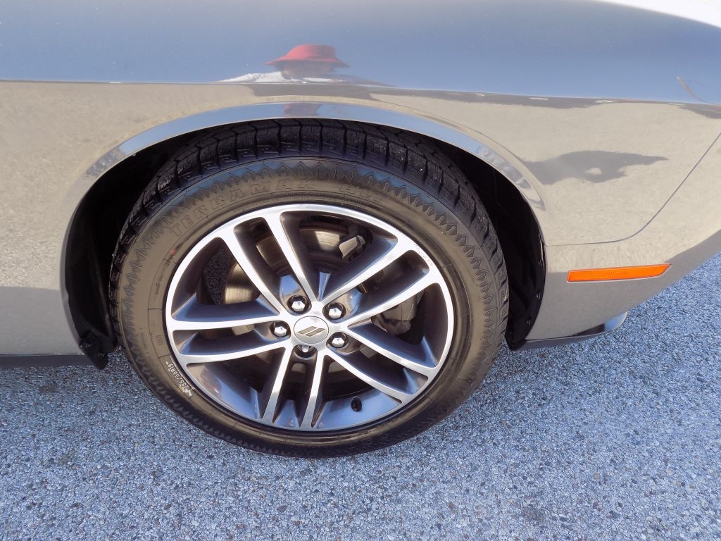 Dodge Challenger SXT AWD 2019