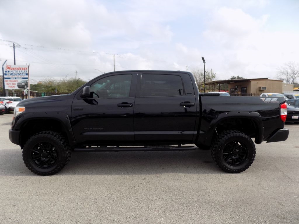 Toyota Tundra SR5 5.7L V8 CrewMax 4WD 2021