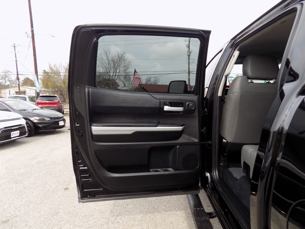 Toyota Tundra SR5 5.7L V8 CrewMax 4WD 2021