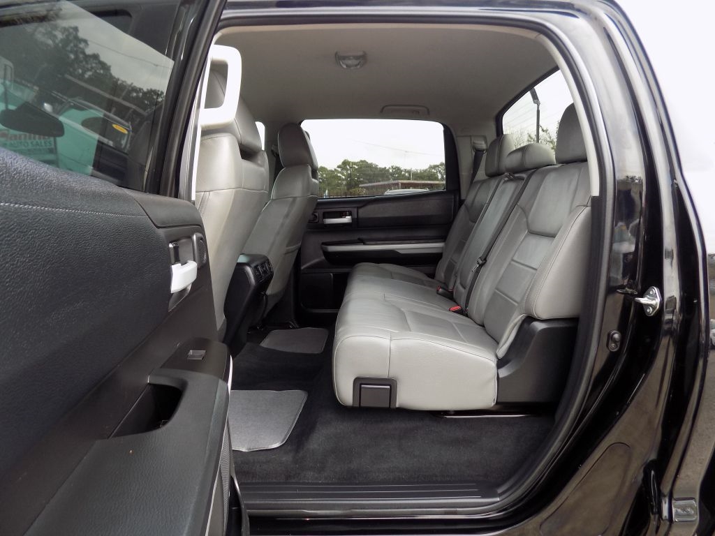 Toyota Tundra SR5 5.7L V8 CrewMax 4WD 2021