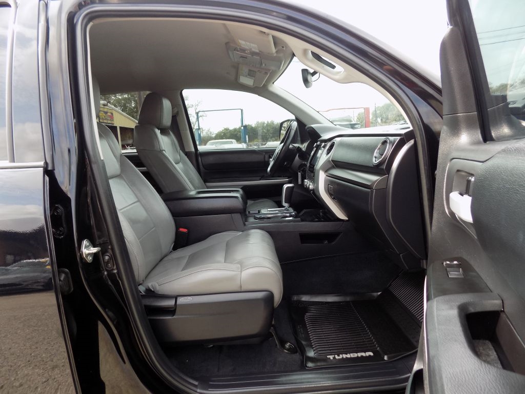 Toyota Tundra SR5 5.7L V8 CrewMax 4WD 2021