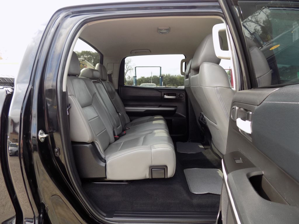 Toyota Tundra SR5 5.7L V8 CrewMax 4WD 2021