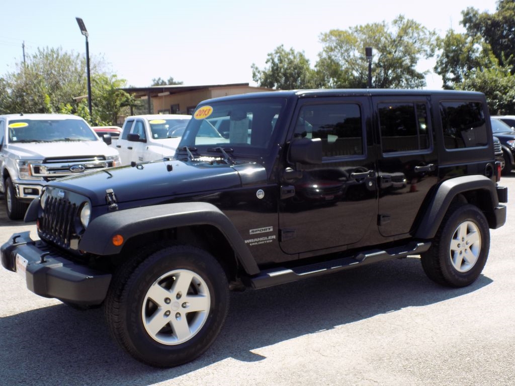 Jeep Wrangler Unlimited Sport 4WD 2013