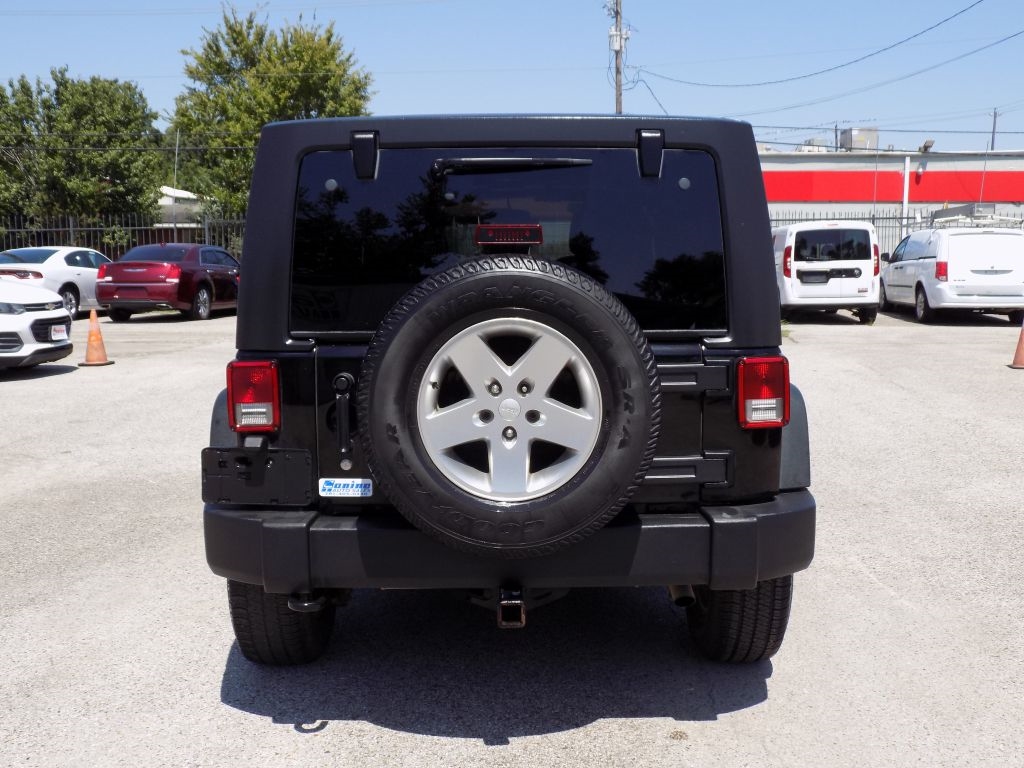 Jeep Wrangler Unlimited Sport 4WD 2013