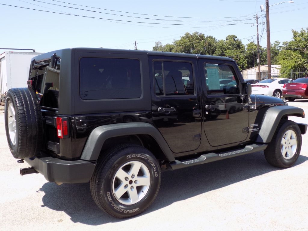 Jeep Wrangler Unlimited Sport 4WD 2013