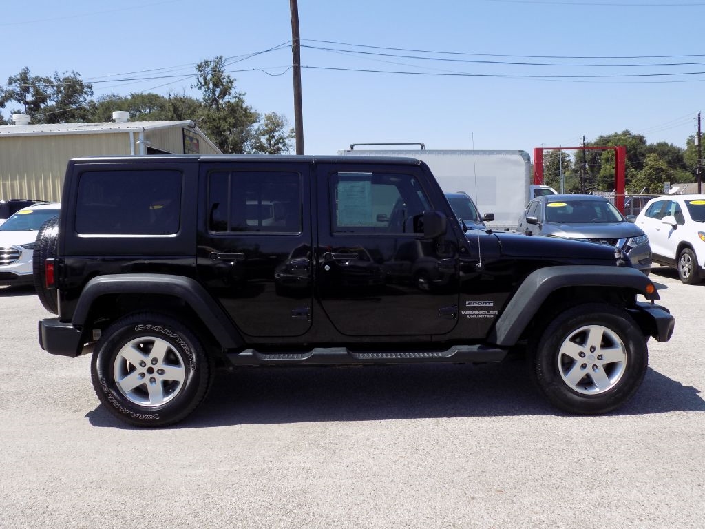 Jeep Wrangler Unlimited Sport 4WD 2013