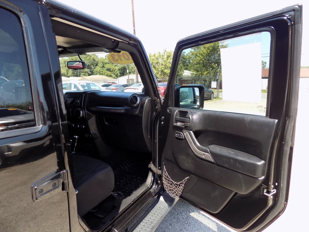 Jeep Wrangler Unlimited Sport 4WD 2013