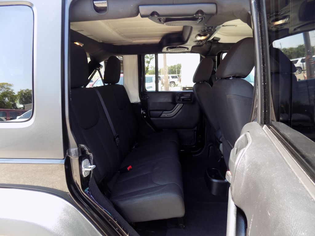 Jeep Wrangler Unlimited Sport 4WD 2013